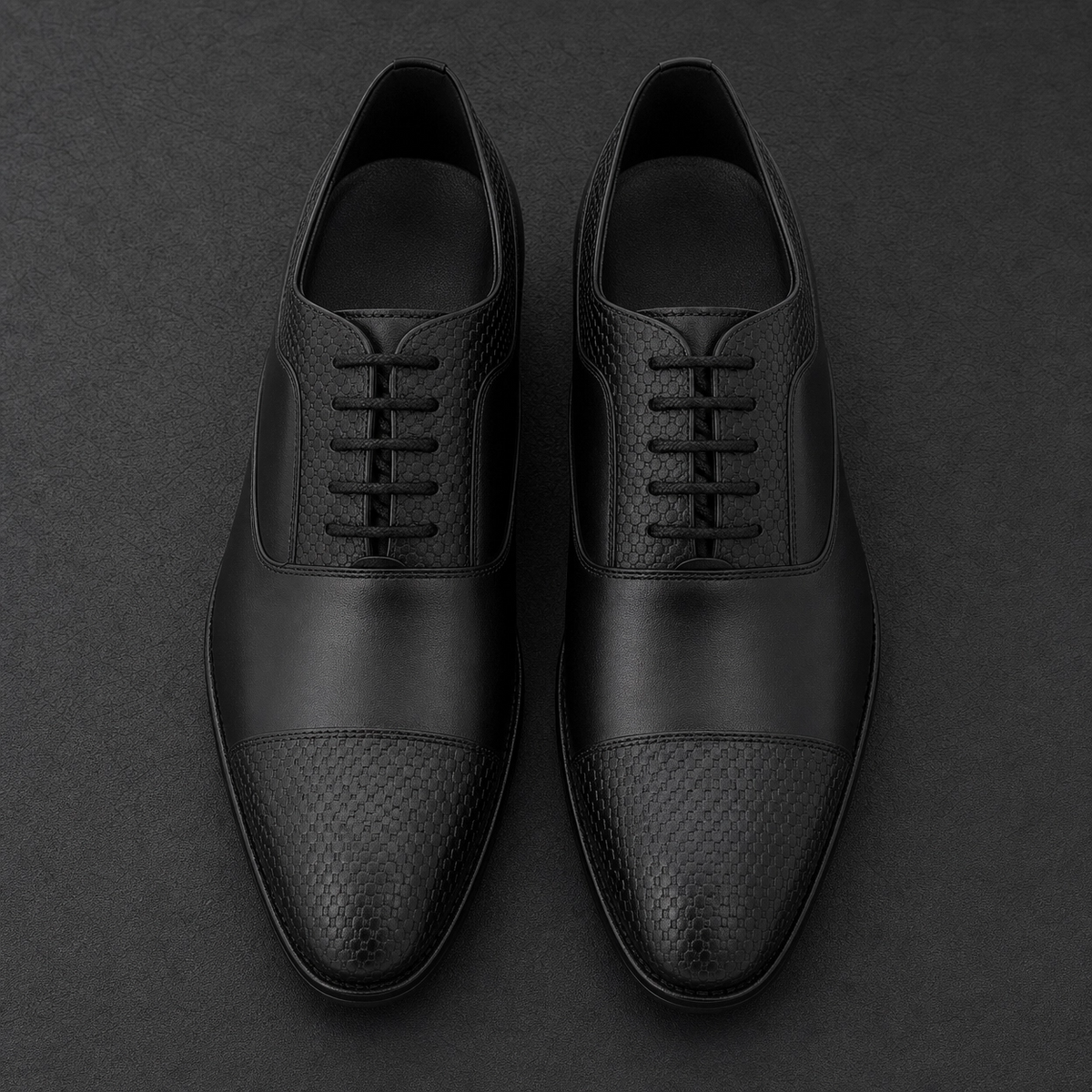 Signature Men's Black Oxford Shoes with Textured Detailing