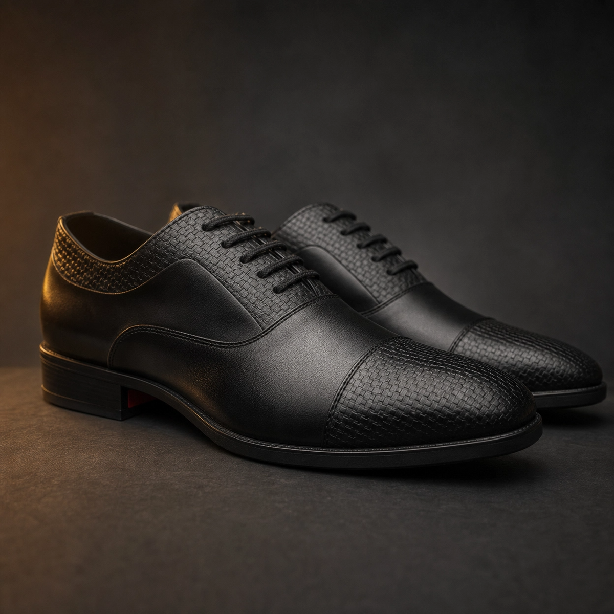 Signature Men's Black Oxford Shoes with Textured Detailing